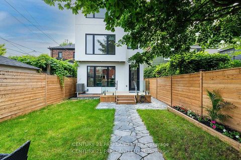 Photo 42 at 978 Carlaw Avenue, Broadview North, Toronto