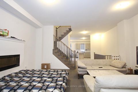 Photo 10 at 72 Wascana Road, Kleinburg, Vaughan