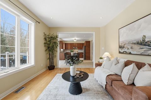 Photo 13 at 19 Deerhorn Crescent, Aurora Highlands, Aurora