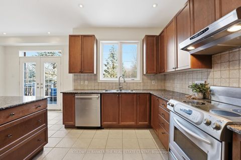 Photo 20 at 19 Deerhorn Crescent, Aurora Highlands, Aurora