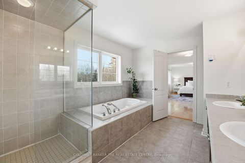 Photo 27 at 19 Deerhorn Crescent, Aurora Highlands, Aurora