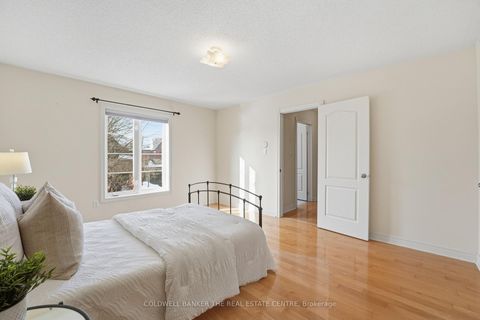 Photo 33 at 19 Deerhorn Crescent, Aurora Highlands, Aurora