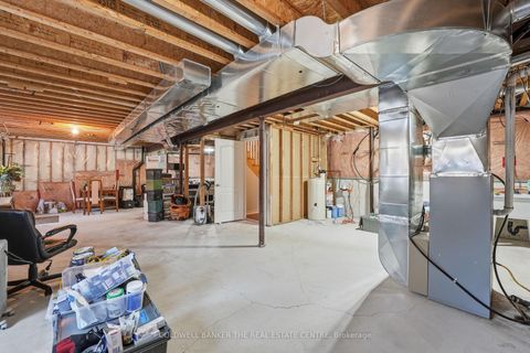 Photo 36 at 19 Deerhorn Crescent, Aurora Highlands, Aurora