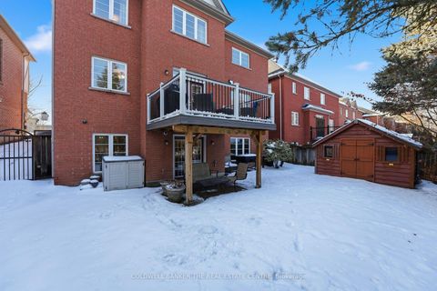 Photo 37 at 19 Deerhorn Crescent, Aurora Highlands, Aurora