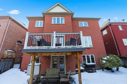 Photo 38 at 19 Deerhorn Crescent, Aurora Highlands, Aurora