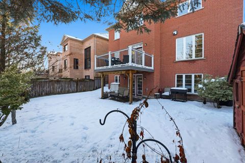 Photo 39 at 19 Deerhorn Crescent, Aurora Highlands, Aurora