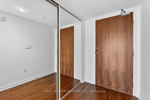 Photo 1 at 3105 - 85 Queens Wharf Road, Waterfront Communities C1, Toronto