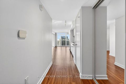 Photo 2 at 3105 - 85 Queens Wharf Road, Waterfront Communities C1, Toronto