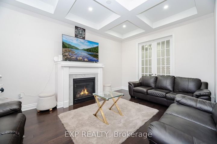 Photo 17 at 78 Gallant Place, Vellore Village, Vaughan