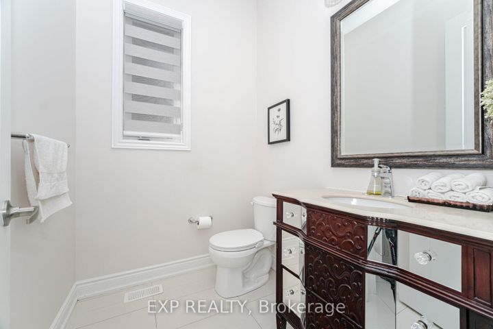 Photo 21 at 78 Gallant Place, Vellore Village, Vaughan