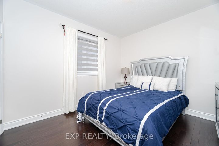 Photo 32 at 78 Gallant Place, Vellore Village, Vaughan