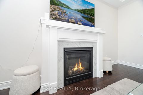 Photo 18 at 78 Gallant Place, Vellore Village, Vaughan