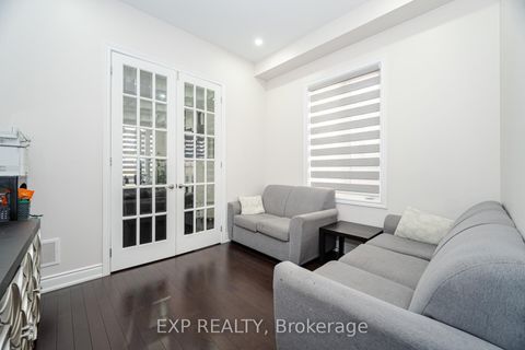 Photo 19 at 78 Gallant Place, Vellore Village, Vaughan