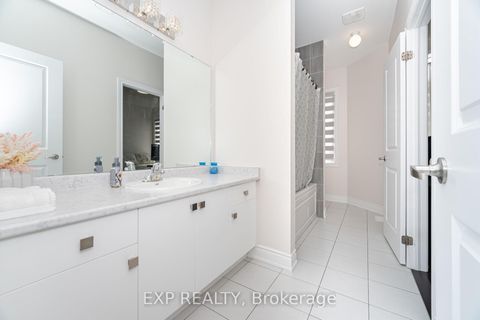 Photo 36 at 78 Gallant Place, Vellore Village, Vaughan