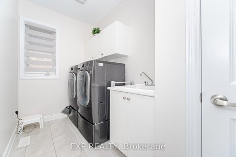 Photo 39 at 78 Gallant Place, Vellore Village, Vaughan