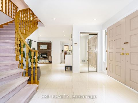 Photo 11 at 18 Whitman Street, Newtonbrook East, Toronto