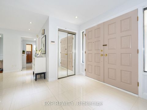 Photo 13 at 18 Whitman Street, Newtonbrook East, Toronto