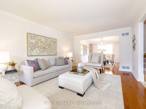 Photo 15 at 18 Whitman Street, Newtonbrook East, Toronto