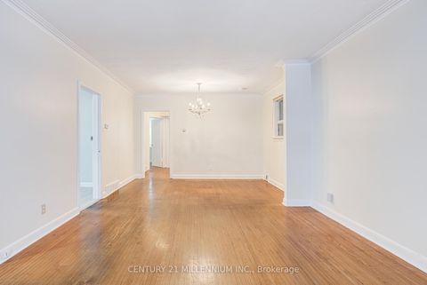 Photo 6 at 32 Century Drive, Kennedy Park, Toronto