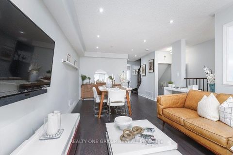 Photo 5 at 67 - 22 Lavan Lane, Northwest Ajax, Ajax