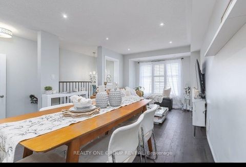 Photo 8 at 67 - 22 Lavan Lane, Northwest Ajax, Ajax