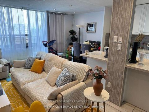 Photo 3 at PH01 - 2721 Victoria Park Avenue, L'Amoreaux, Toronto