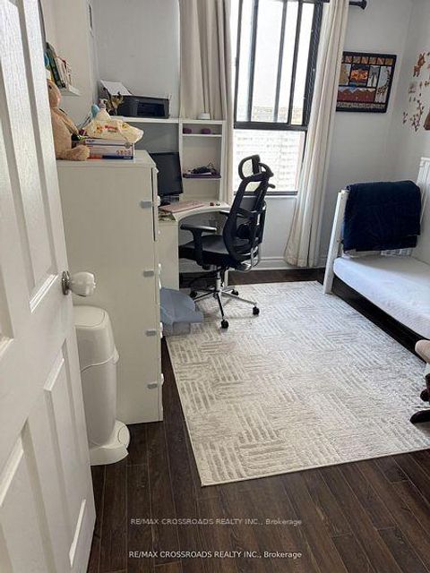 Photo 5 at PH01 - 2721 Victoria Park Avenue, L'Amoreaux, Toronto