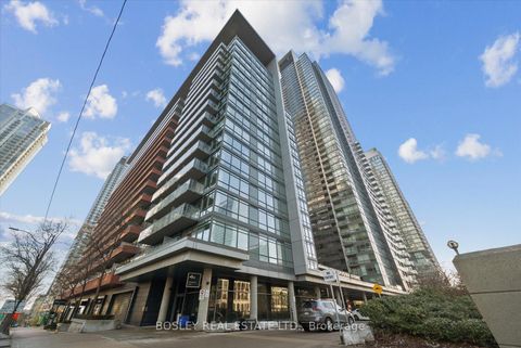 Photo 1 at 521 - 4K Spadina Avenue, Waterfront Communities C1, Toronto