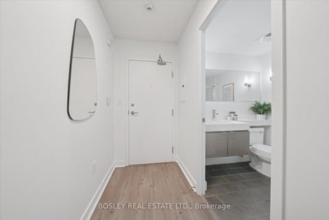 Photo 17 at 521 - 4K Spadina Avenue, Waterfront Communities C1, Toronto