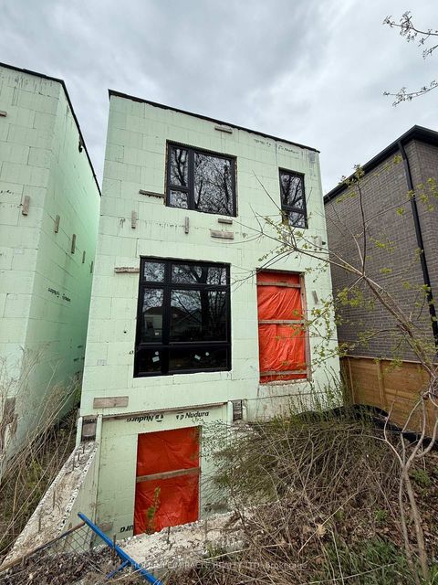 Photo 2 at 40 August Avenue, Oakridge, Toronto