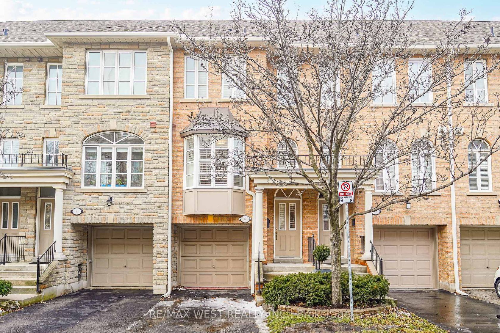 8 James Stock Path, Mimico, Toronto 