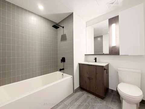 Photo 9 at 925 - 5 Defries Street, Regent Park, Toronto