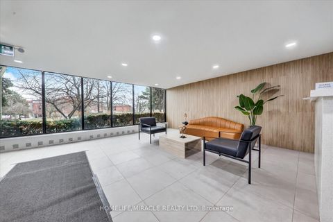 Photo 3 at 1909 - 100 Echo PT, L'Amoreaux, Toronto