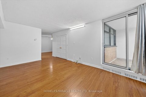 Photo 15 at 1909 - 100 Echo PT, L'Amoreaux, Toronto