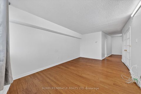 Photo 16 at 1909 - 100 Echo PT, L'Amoreaux, Toronto