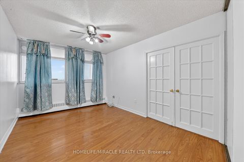 Photo 19 at 1909 - 100 Echo PT, L'Amoreaux, Toronto