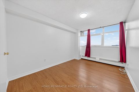 Photo 25 at 1909 - 100 Echo PT, L'Amoreaux, Toronto