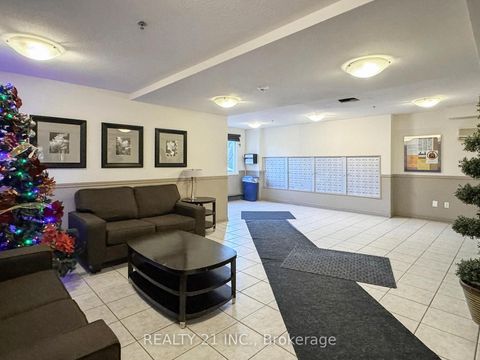 Photo 6 at 123 - 684 Warden Avenue, Birchmount, Toronto