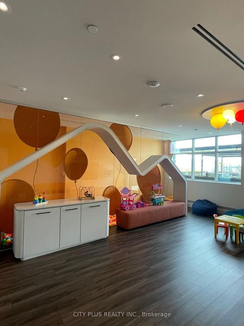 Photo 7 at B-2609 - 50 Upper Mall Way, Brownridge, Vaughan