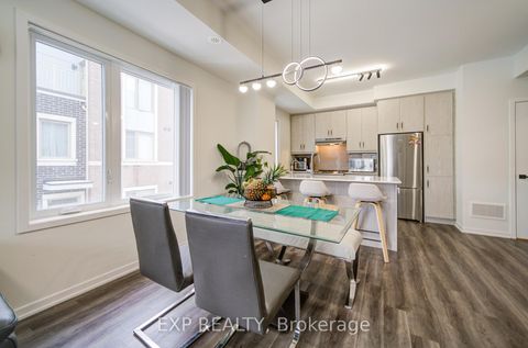 Photo 10 at TH210 - 131 Honeycrisp Crescent, Vaughan Corporate Centre, Vaughan