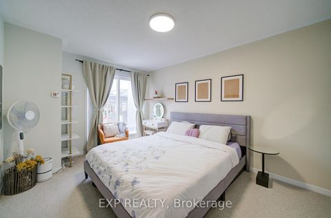 Photo 17 at TH210 - 131 Honeycrisp Crescent, Vaughan Corporate Centre, Vaughan
