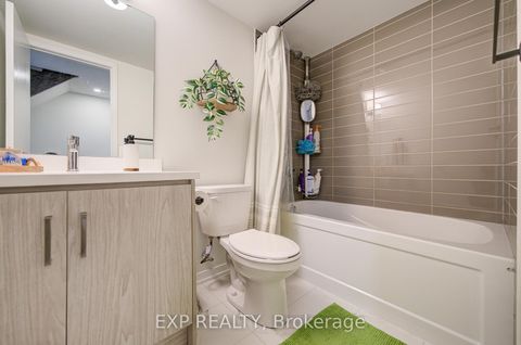 Photo 21 at TH210 - 131 Honeycrisp Crescent, Vaughan Corporate Centre, Vaughan