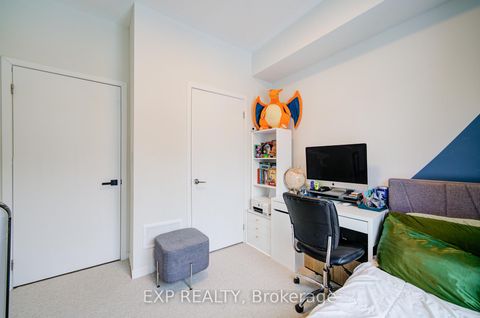 Photo 23 at TH210 - 131 Honeycrisp Crescent, Vaughan Corporate Centre, Vaughan