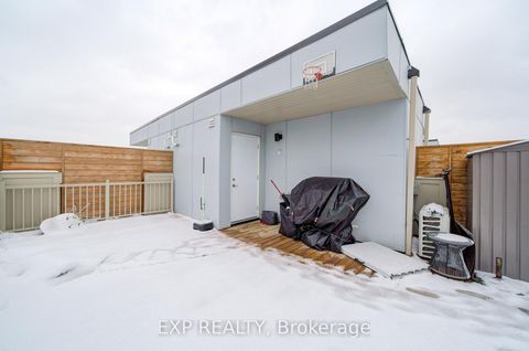 Photo 31 at TH210 - 131 Honeycrisp Crescent, Vaughan Corporate Centre, Vaughan