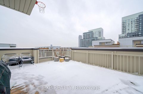 Photo 33 at TH210 - 131 Honeycrisp Crescent, Vaughan Corporate Centre, Vaughan