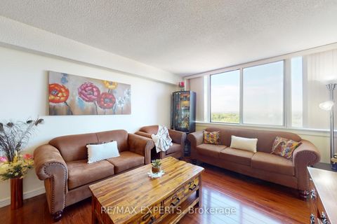 Photo 5 at 1603 - 10 Markbrook Lane, Jamestown, Toronto