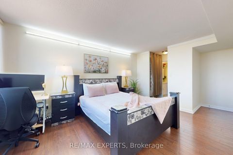 Photo 23 at 1603 - 10 Markbrook Lane, Jamestown, Toronto