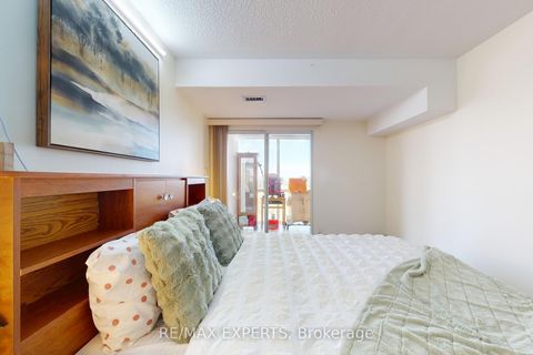 Photo 32 at 1603 - 10 Markbrook Lane, Jamestown, Toronto