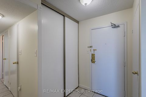 Photo 36 at 1603 - 10 Markbrook Lane, Jamestown, Toronto