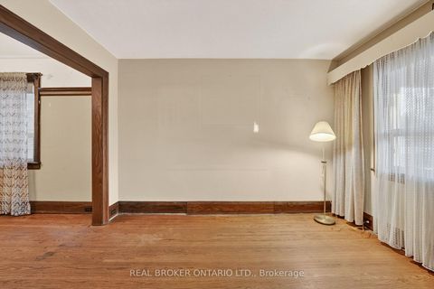 Photo 5 at 648 Willard Avenue, Bloor West Village, Toronto